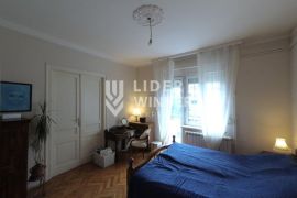 Salonac na top lokaciji ID#130330, Vračar, Stan