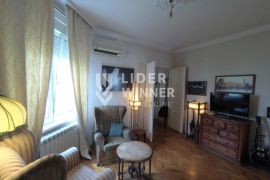 Salonac na top lokaciji ID#130330, Vračar, Apartamento