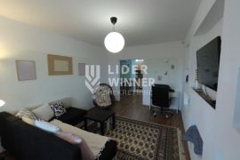 Kompletno renoviran sa divnim pogledom ID#130268, Zemun, Apartamento