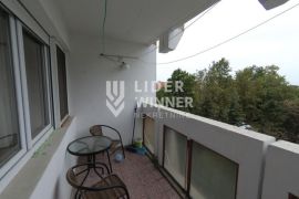 Kompletno renoviran sa divnim pogledom ID#130268, Zemun, شقة