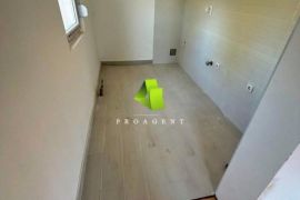 Nov dvoiposoban stan sa parkingom i PDV-om, Pantelej ID#5320, Niš-Pantelej, Apartamento