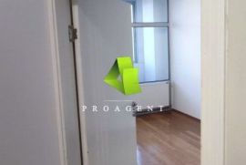 Nenamešten dvosoban stan u centru ID#5457, Niš-Mediana, Apartamento