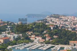 PROSTRAN TROSOBAN STAN SA TERASOM I VRTOM - IZVRSNA LOKACIJA, Dubrovnik, Stan