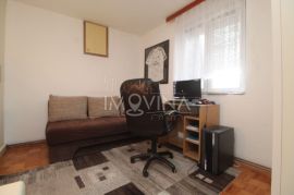 Četverosoban dvoetažni stan 130m2 Dobrinja, Sarajevo Novi Grad, Apartamento