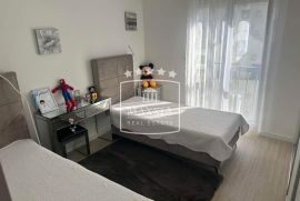 Zadar Melada - vrhunski uređen stan 87m2 dva balkona! 295000€, Zadar, Appartment