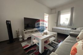 Adaptiran stan 27,80 m2 sa terasom, Trešnjevka, Zagreb, Wohnung