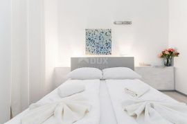 RIJEKA, CENTAR - 3 uređena apartmana u centru grada Rijeke, vrhunska investicija odmah iza Korza, Rijeka, Kвартира