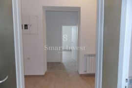 CENTAR, iznajmljuje se poslovni prostor od 133 m2, Rijeka, Commercial property