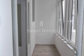 CENTAR, iznajmljuje se poslovni prostor od 133 m2, Rijeka, Commercial property