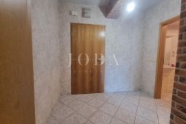 Novi Vinodolski, centar, stan, prvi kat, Novi Vinodolski, Appartement