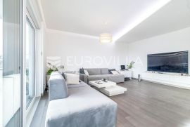 Zagreb Remete luksuzan četverosoban penthouse 159 m2, Zagreb, Appartement