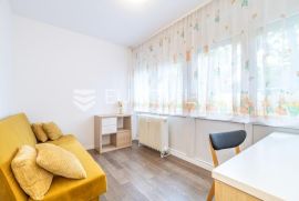 Zagreb, Zapruđe, Vankina ulica,  trosoban stan površine 56,13 m2, Zagreb, Daire