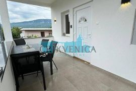 STAN 93m2 JADRANOVO - 200m od mora, Crikvenica, Apartamento