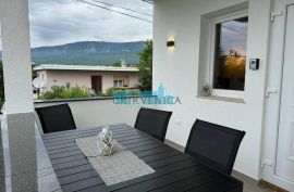 STAN 93m2 JADRANOVO - 200m od mora, Crikvenica, Kвартира