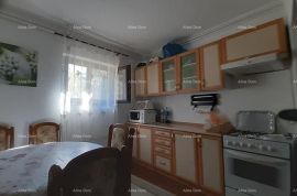 Kuća Prodaje se kuća u Puli, 90m2, Pula, Σπίτι