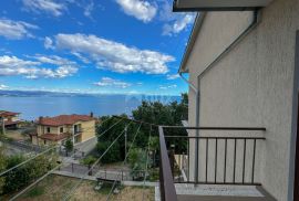 OPATIJA, IČIĆI – kuća blizu marine Ičići za uređivanje, bogata okućnica, panoramski pogled na more, garaže, Opatija - Okolica, Casa