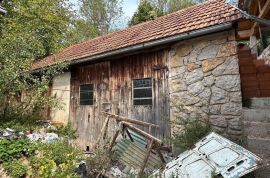 KUĆA S GOSPODARSKIM OBJEKTOM KOSINJ, Perušić, House