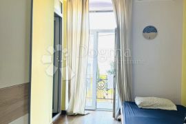 Bulevard-prostrani stan sa 2 balkona, Rijeka, Apartamento