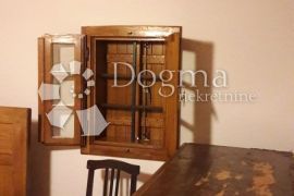 Kuće - apartmani - turističke nekretnine, Kloštar Ivanić, Ev