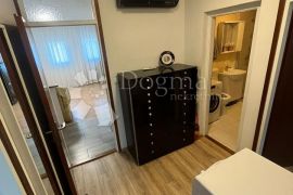 Komforan trosoban stan- Solin, Solin, Appartment