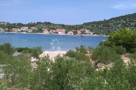 ŽIRJE POLJOPRIVREDNO ZEMLJIŠTE NA SAMOJ OBALI U BLIZINI MJESTA ŽIRJE, Šibenik - Okolica, Tierra