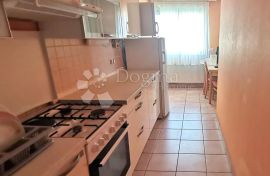 Srednjaci trosoban stan 67 m2 !!!, Trešnjevka - Jug, Apartamento