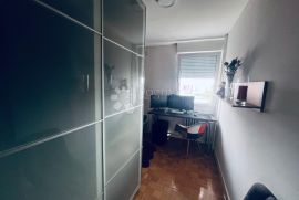 STAN SIGEČICA (ponesite samo kofere), Trnje, Apartamento