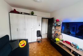 STAN SIGEČICA (ponesite samo kofere), Trnje, Apartamento