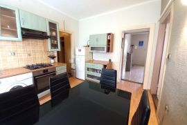 Centar, praktičan stan na dobroj lokaciji, Rijeka, Appartement