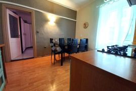 Centar, praktičan stan na dobroj lokaciji, Rijeka, Apartamento