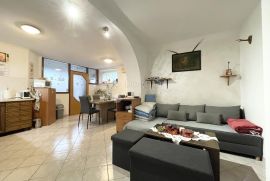 UMAG, ODLIČNA LOKACIJA, STAN SA 2 SPAVAĆE SOBE, Umag, Appartement