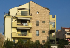 Stan za dugoročni najam, Borik, DB+2 spavaće sobe!, Zadar, Appartement