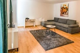 Rovinj, stan u Starom gradu s terasom, Rovinj, Appartment