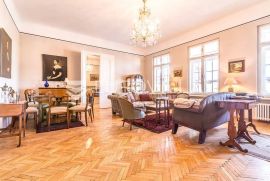 Marulićev trg, luksuzan četverosoban stan 175m2, Zagreb, Appartement