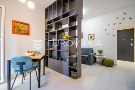 Split, Tršćanska - renovirani stan s parkirnim mjestom, Split, Appartement