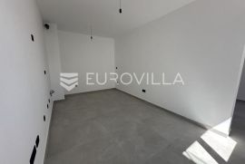 Slatine, odličan dvosoban stan s pogledom na more, Split - Okolica, Appartement