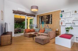 Opatija-prekrasan stan sa vrtom i pogledom 130 m2, Opatija, Stan