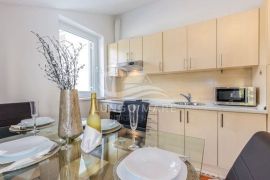 Selce, Crikvenica,  Stan 50 m od mora! Pogled na more, Crikvenica, Apartamento