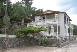 Sv. Juraj, Senj, apartmanska kuća sa izlazom na plažu, 1. red do mora, prodaja!, Senj, Famiglia