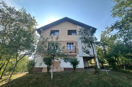 Kuća na dva sprata 175m2, Gornji Kotorac, Istočno Novo Sarajevo, Casa