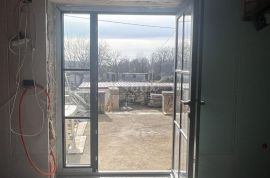 ISTRA, VIŠNJAN - Kamena kuća s započetom renovaciom, Višnjan, بيت