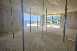 OPATIJA, CENTAR- stan 1. kat 190m2 s panoramskim pogledom na more i bazenom A4, Opatija, Διαμέρισμα