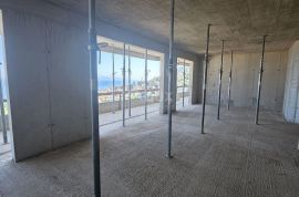 OPATIJA, CENTAR- stan 1. kat 190m2 s panoramskim pogledom na more i bazenom A4, Opatija, Διαμέρισμα