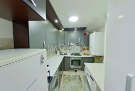 Trosoban stan sa dva parking mjesta 53 m2, Stari Grad, Sarajevo Stari Grad, Appartment