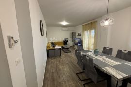 Viškovo, 2S+DB, 70m2, Viškovo, Wohnung