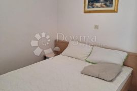 APARTMANSKA KUĆA S NEVJEROJATNIM POGLEDOM  I VEZOM, Tisno, House