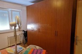 Novouređen stan na super lokaciji za studente, Rijeka, Appartment