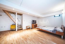 Zagreb, Špansko, stan u prizemlju, NKP 62 m2, Zagreb, Flat