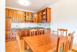 Zagreb, Vrbani III, komforan trosoban stan NKP 76,10 m2, Zagreb, Wohnung