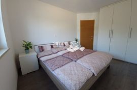 Istra, Ližnjan, prekrasan stan na I. katu 2SS+DB, 80m2, parking, lift! #prodaja, Ližnjan, Flat